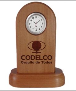 Reloj de Escritorio en Madera